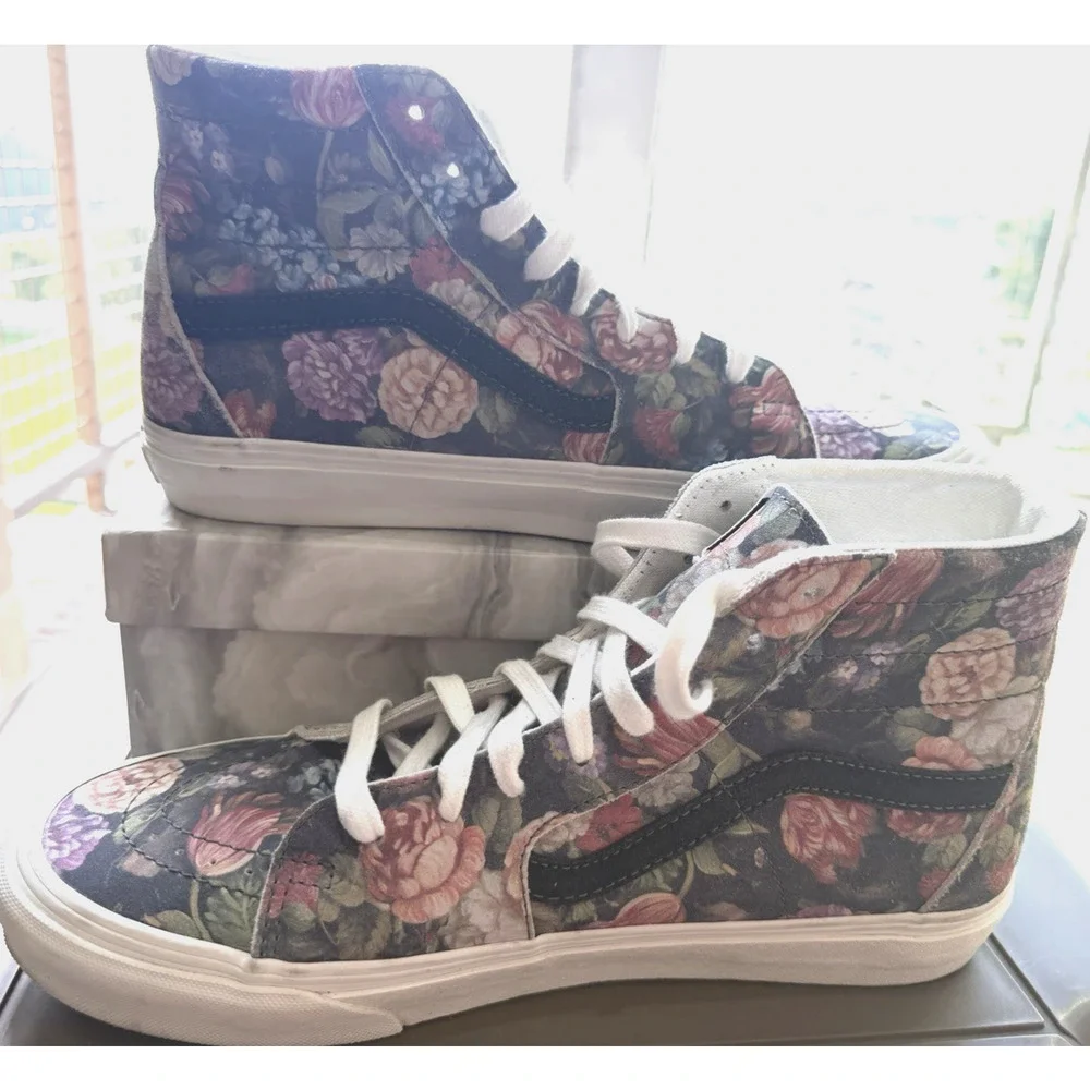 Vans Sk8-Hi Off the wall Floral Suede Canvas Sneaker Grey multicolor W-11 M-9.5